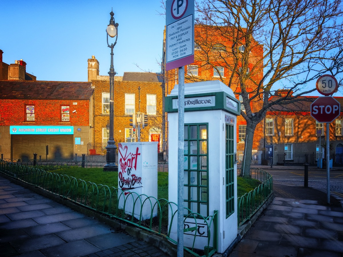 THE HEART OF STONEYBATTER  - PAINT-A-BOX STREET ART PLUS A REPURPOSED PHONE KIOSK 005