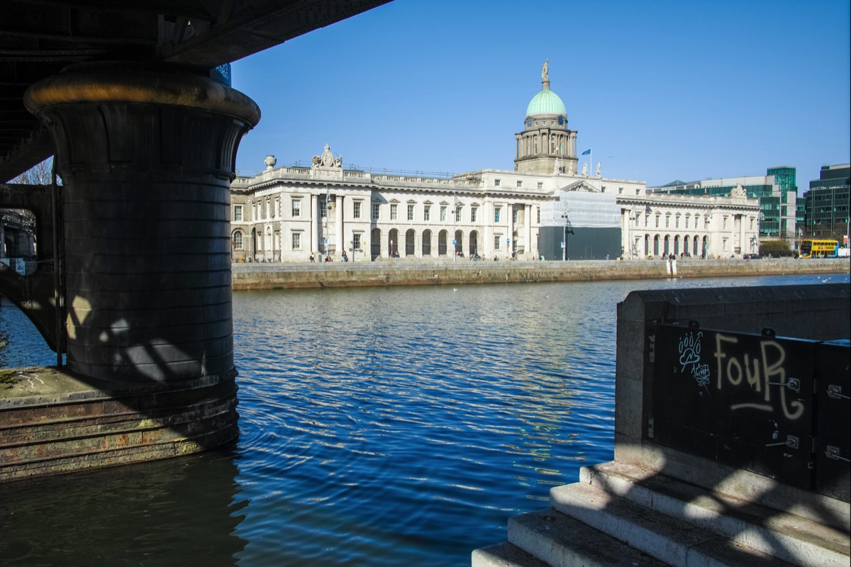 THE CUSTOM HOUSE IN CONTEXT 004