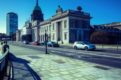  THE CUSTOM HOUSE IN CONTEXT 