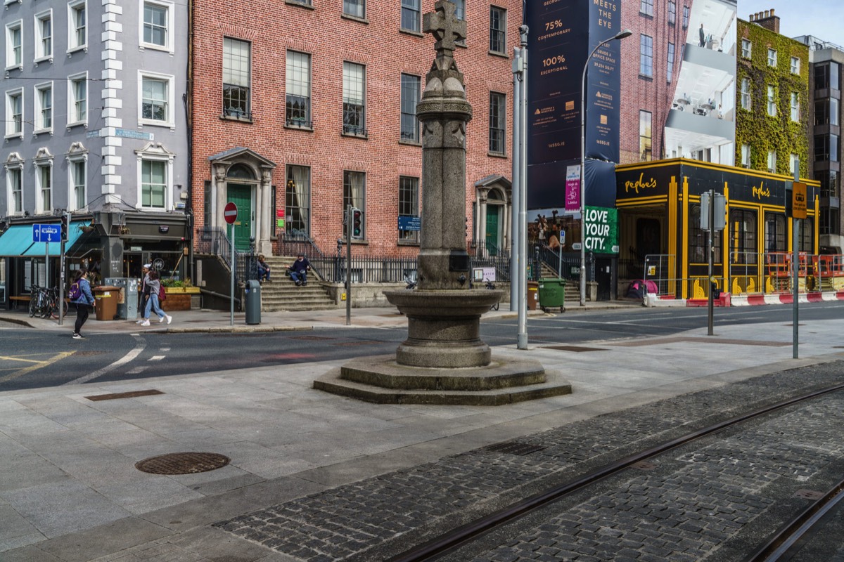 LADY GRATTAN DRINKING FOUNTAIN  002