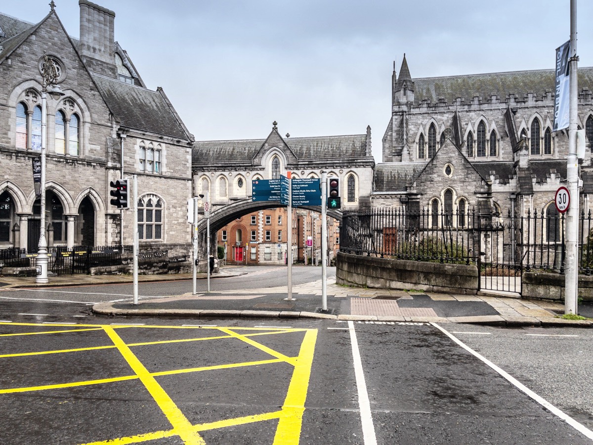 VIEWS OF CHRIST CHURCH CATHEDRAL IN DUBLIN  WOMEN