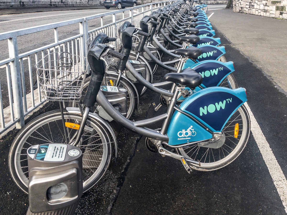 JUST EAT HAS BEEN REPLACED BY NOW TV AS MAIN SPONSOR  - DUBLINBIKES DOCKING STATION WESTERN WAY  005