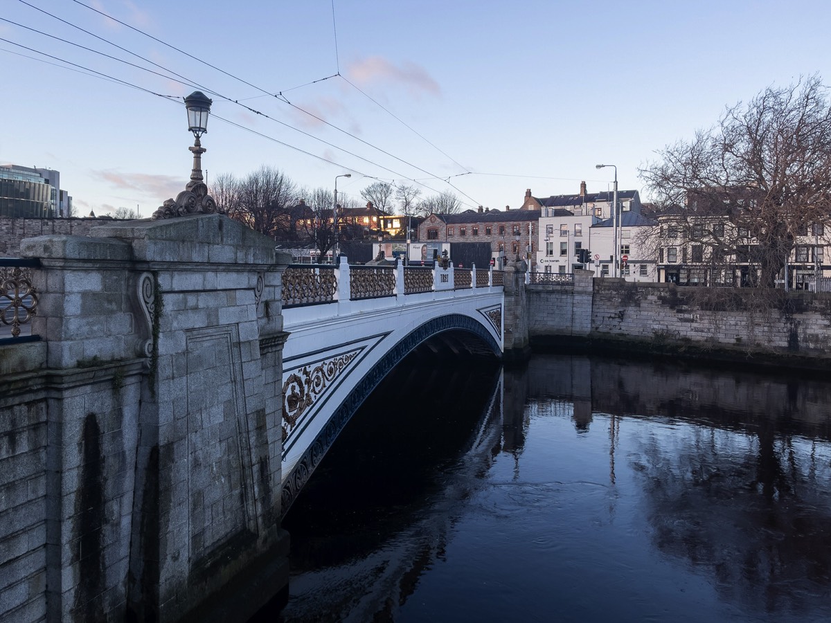 SEAN HEUSTON BRIDGE - PEDESTRIANS AND TRAMS ONLY 003