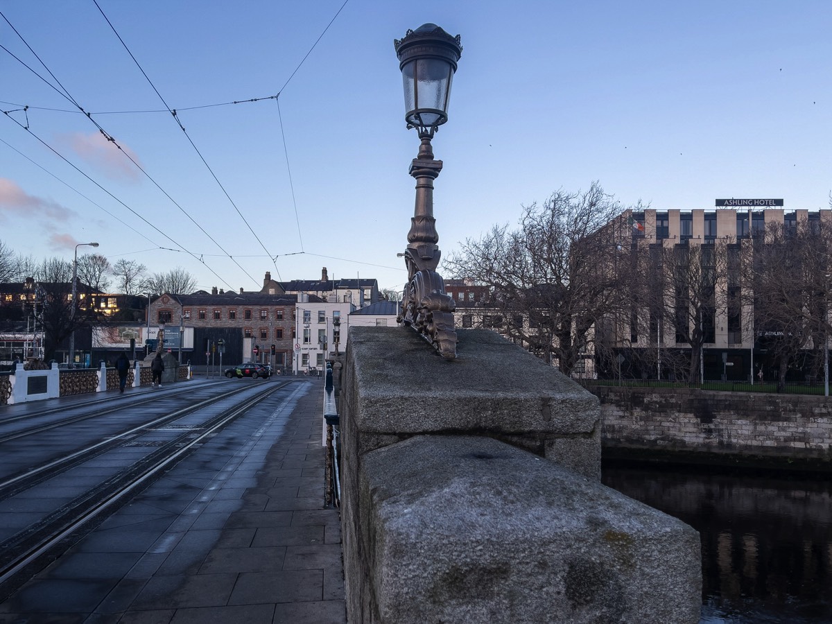 SEAN HEUSTON BRIDGE - PEDESTRIANS AND TRAMS ONLY 005