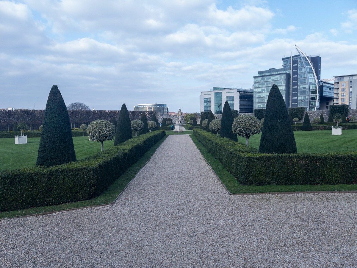 ROYAL HOSPITAL KILMAINHAM -  FORMAL GARDENS 021