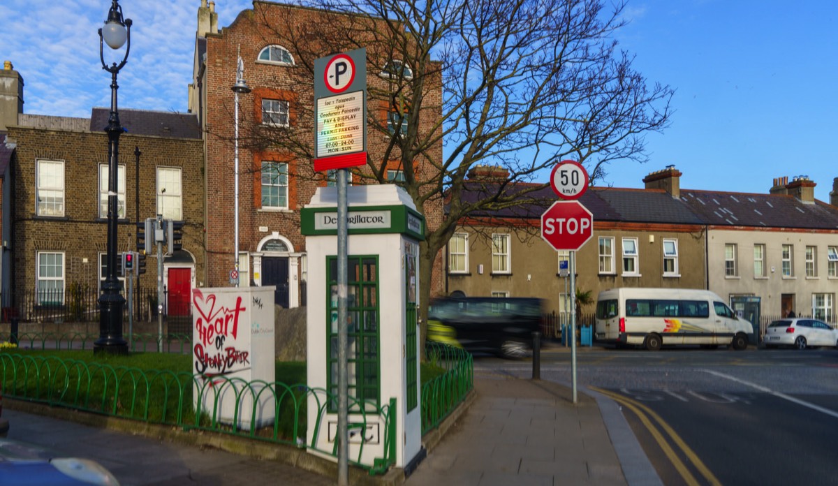 USING OLD PHONE KIOSKS AS DEFIBRILLATOR STATIONS 001