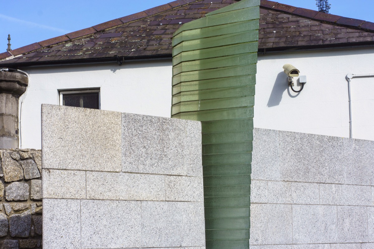 DUBLIN CASTLE AND GROUNDS - I USED A TEN YEAR OLD SONY NEX-7 010