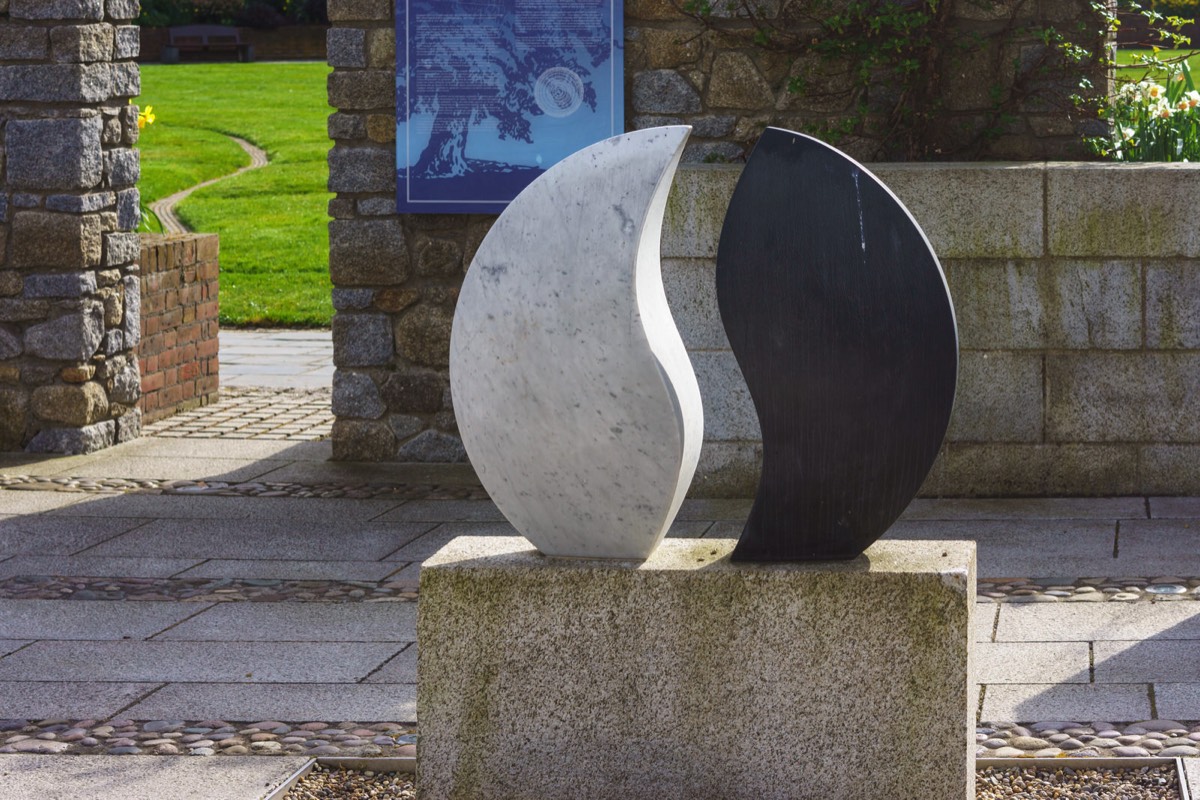 DUBLIN CASTLE AND GROUNDS - I USED A TEN YEAR OLD SONY NEX-7 016