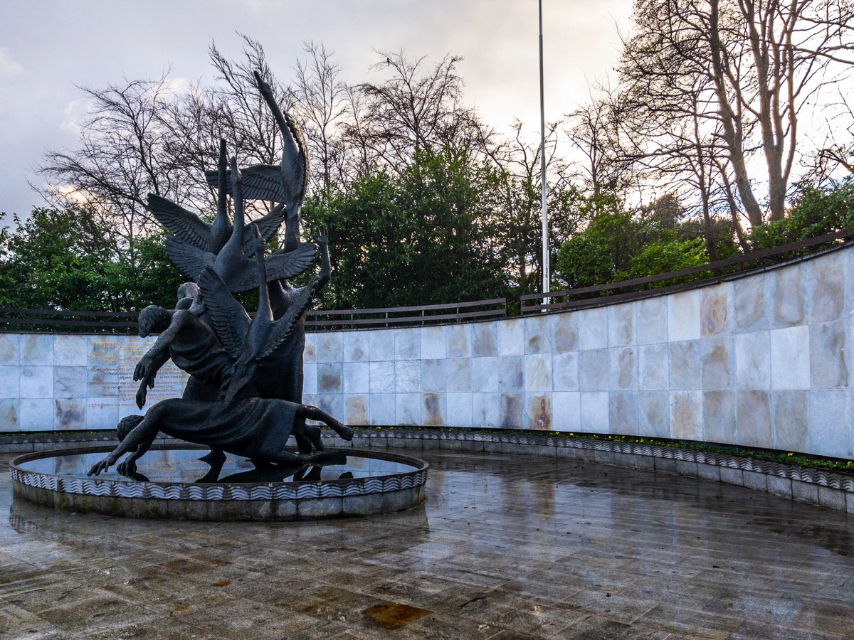 THE CHILDREN OF LIR AT THE GARDEN OF REMEMBRANCE   004