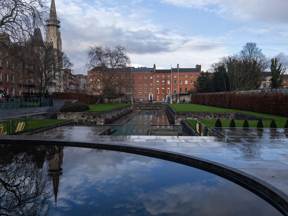 THE CHILDREN OF LIR AT THE GARDEN OF REMEMBRANCE  007