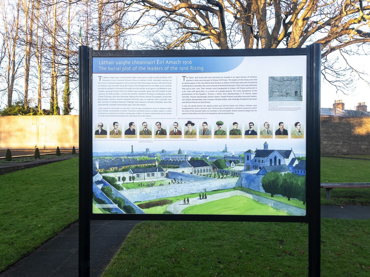 FOURTEEN OF THE SIXTEEN 1916 RISING LEADERS ARE BURIED HERE  -  ARBOUR HILL 008