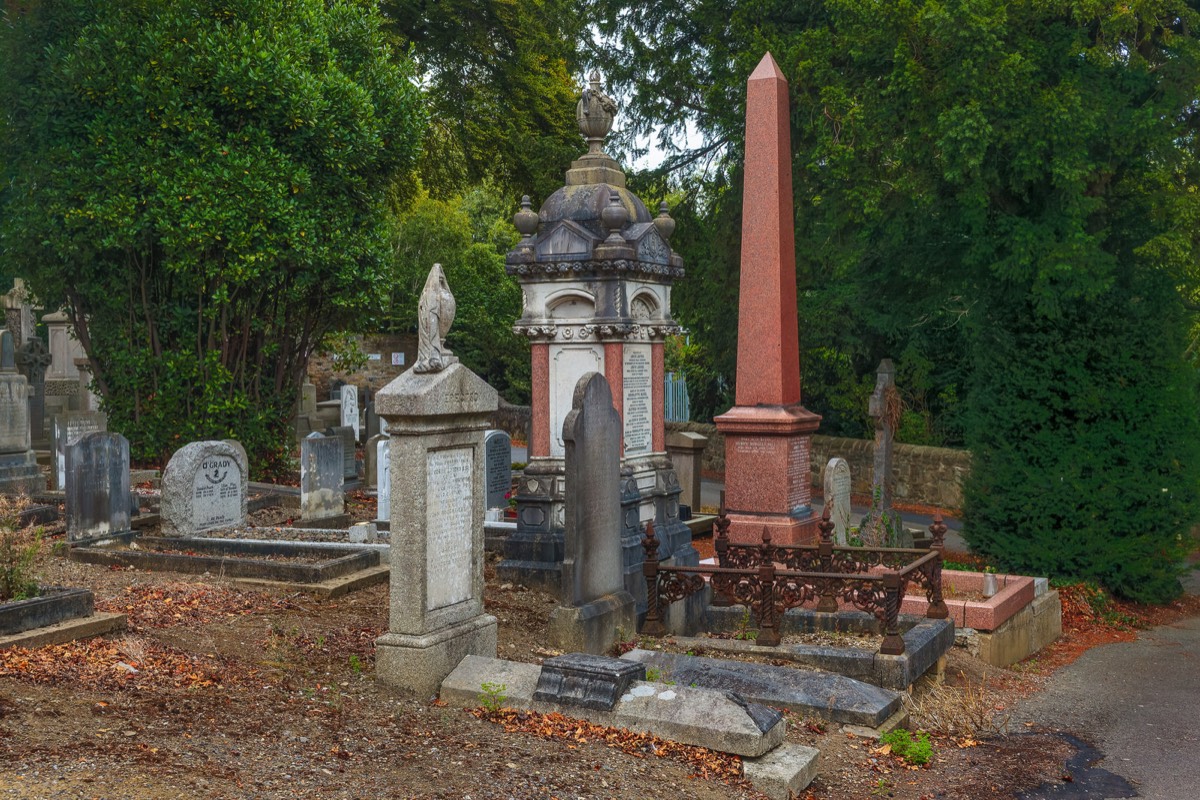 MOUNT JEROME CEMETERY