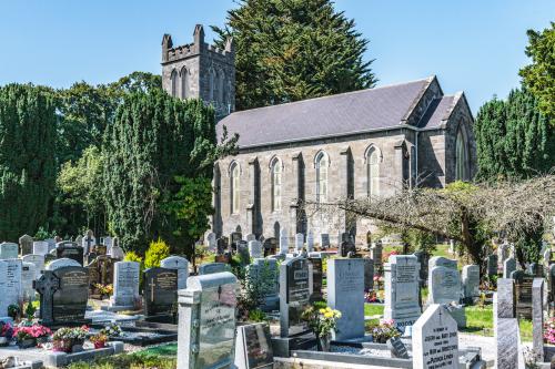 ST MARY'S CHURCH OF IRELAND GRAVEYARD -  KERBING PROHIBITED 001