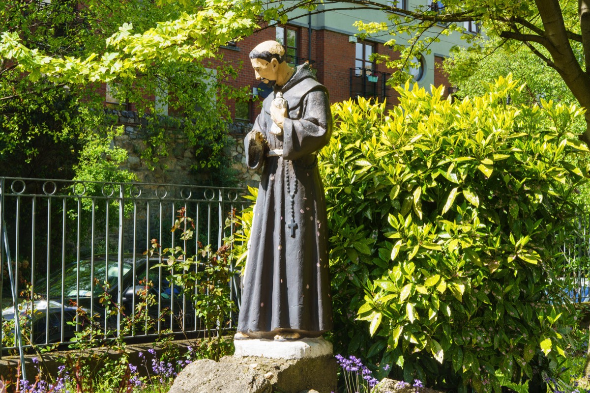 STATUE OF SAINT FRANCIS 001