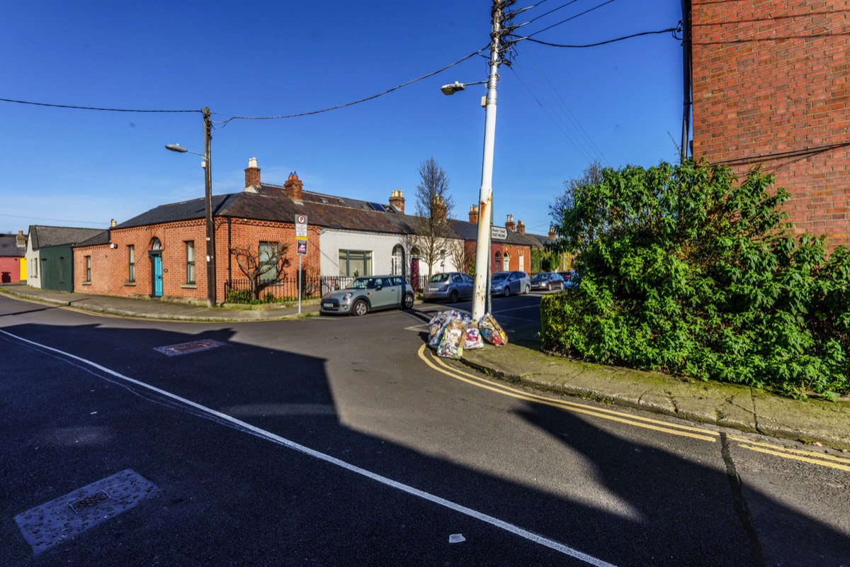 AUBURN STREET - BROADSTONE OFF THE WESTERN WAY 001