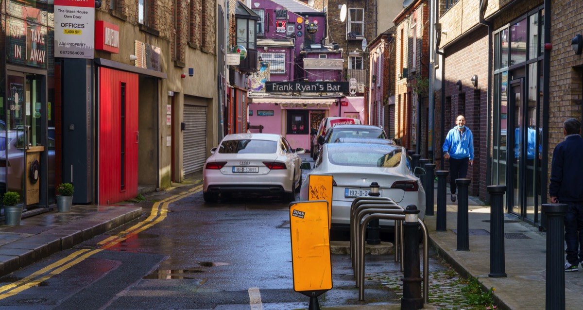 COKE LANE LEADING TO FRANK RYAN