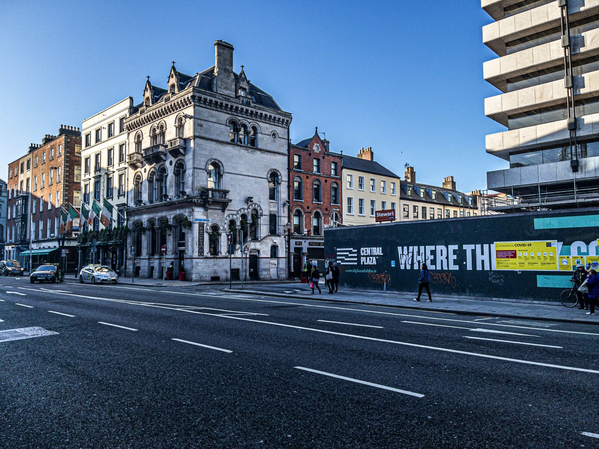 DAME STREET 003