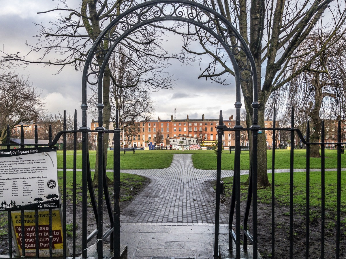 MOUNTJOY SQUARE 005