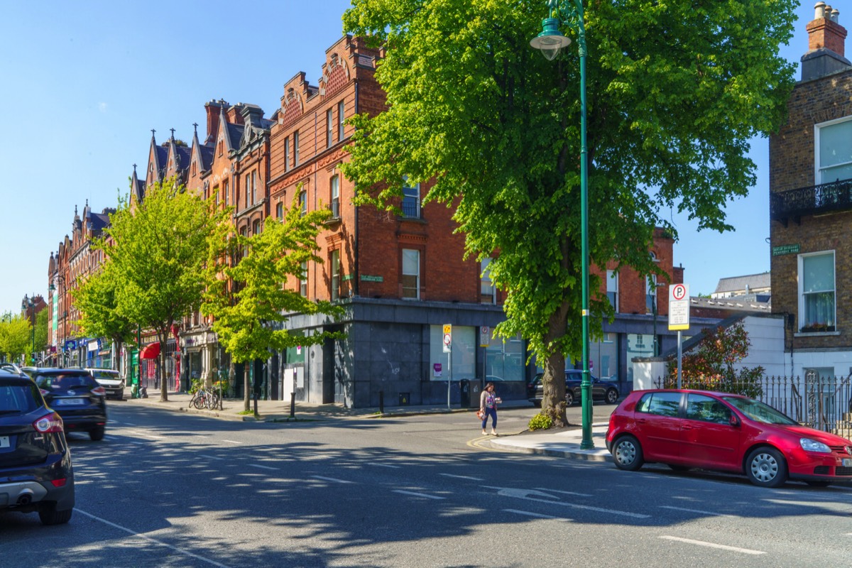 PEMBROKE ROAD IN BALLSBRIDGE 001