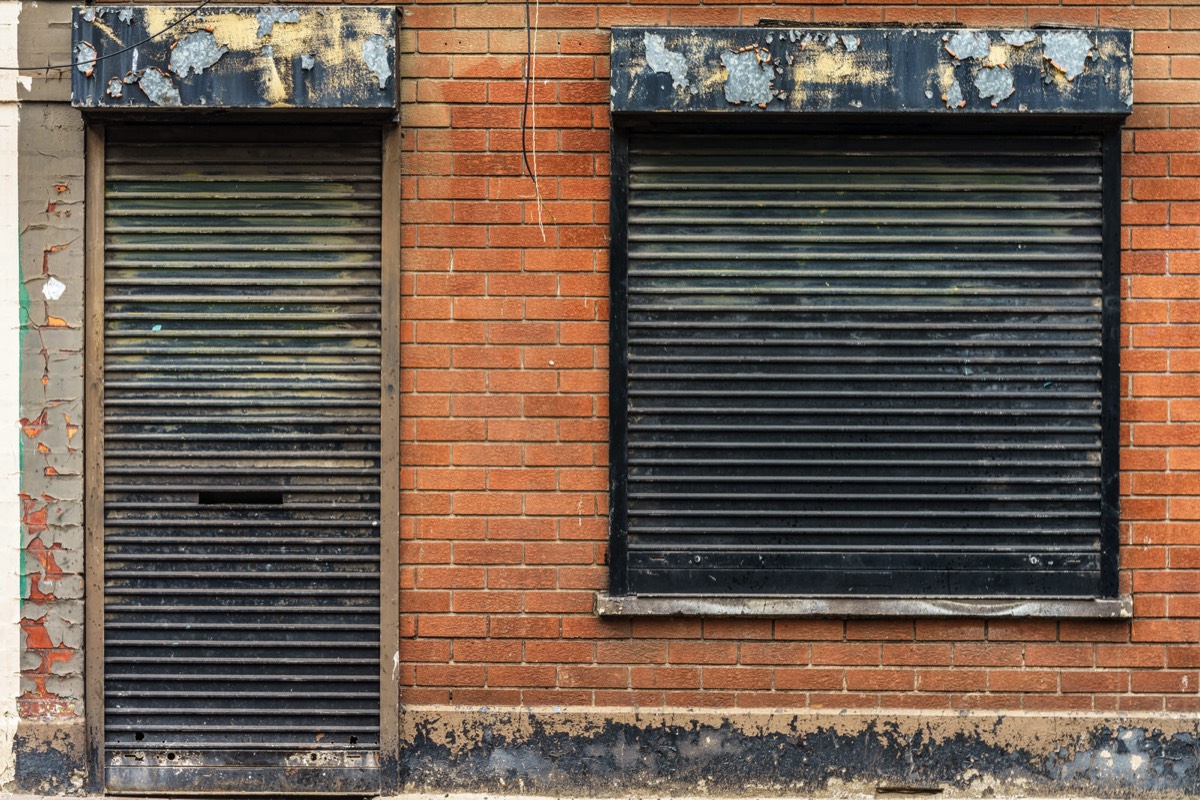 URBAN DECAY NEAR THE BIKE YARD AT RYDER