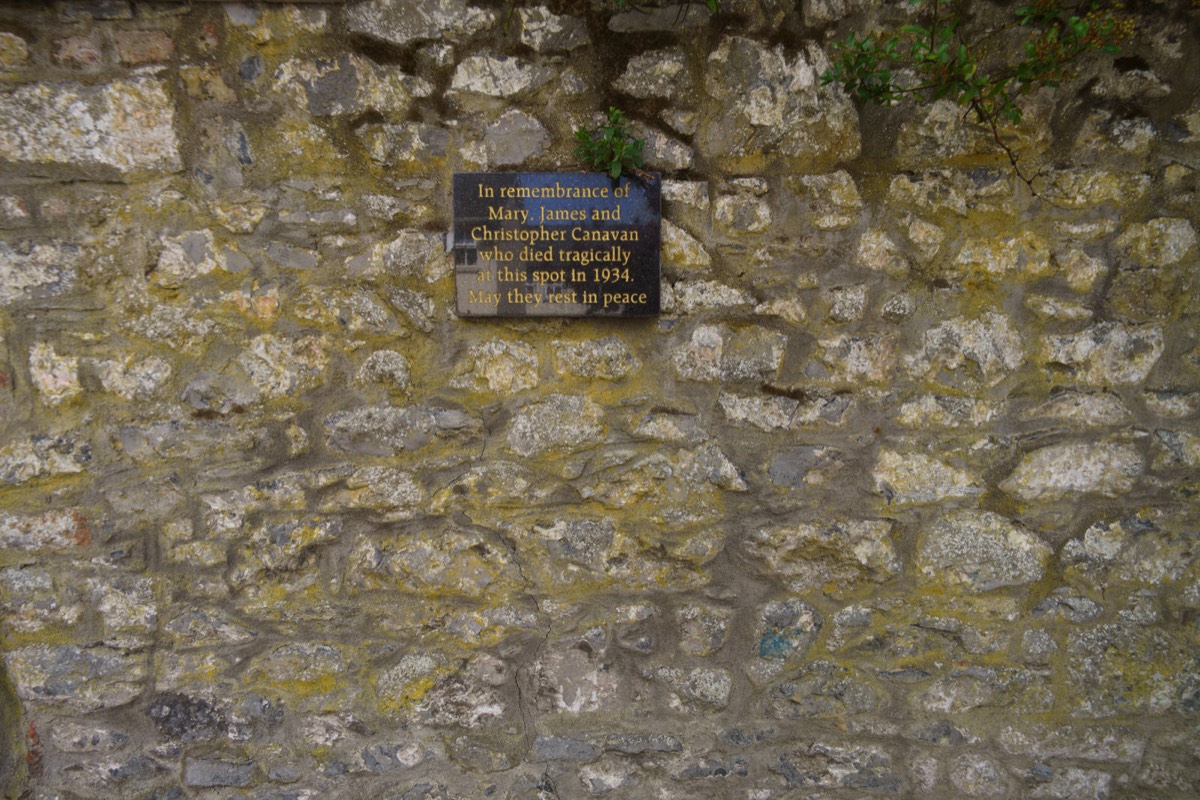 1934 MEMORIAL PLAQUE 001