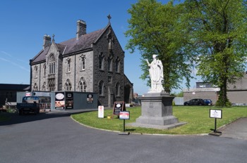 St Mary’s is the cathedral church of the Roman Catholic Diocese of Ossory. It is situated on James’s Street. 010