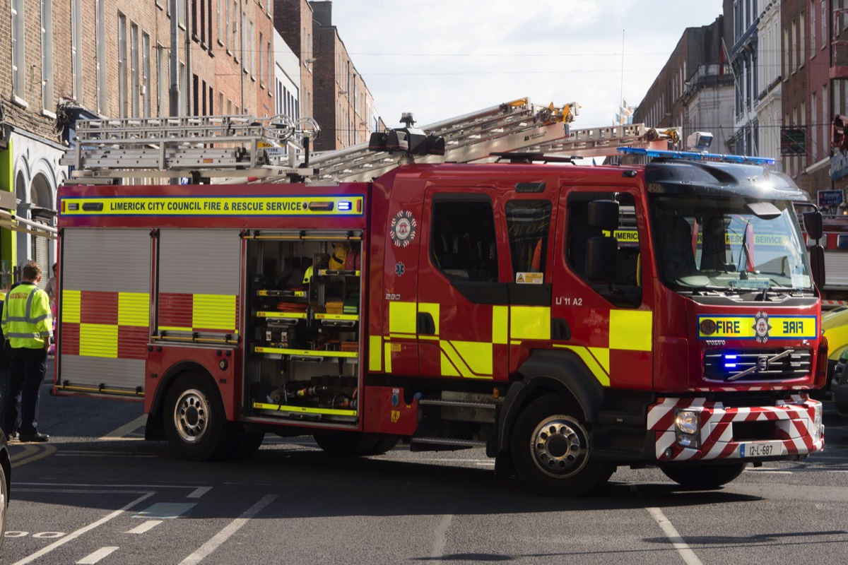 LIMERICK FIRE BRIGADE - BLOCKING IN ACTION 2015 002