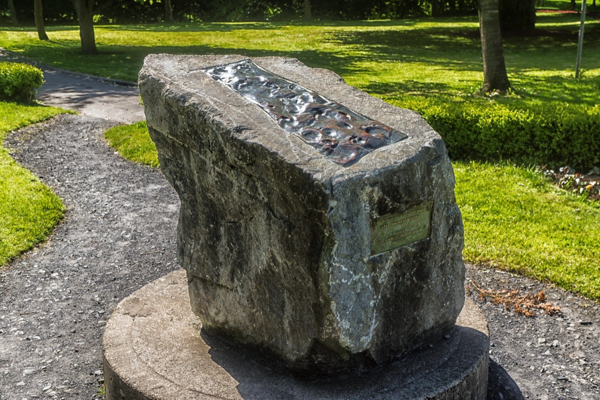 TO THE LITTLE ANGELS OF LIMERICK - MEMORIAL 002