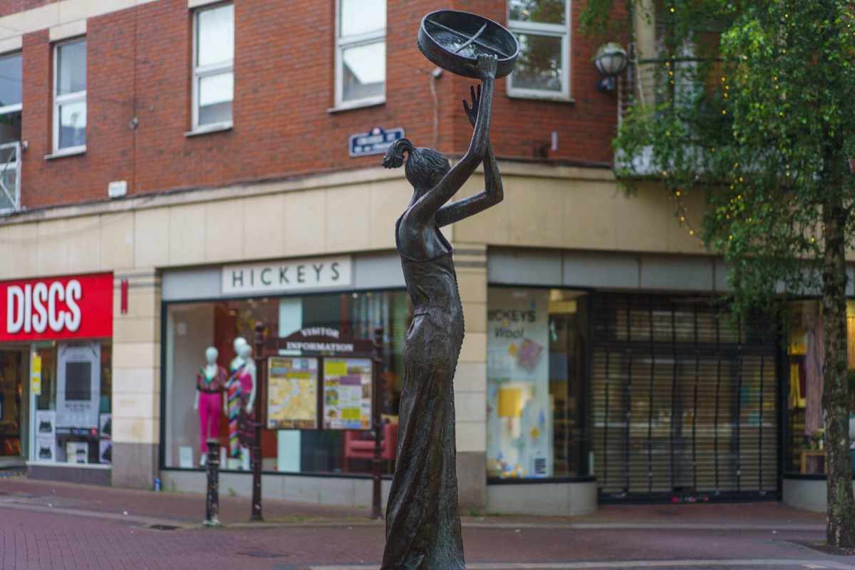 EXAMPLES OF PUBLIC ART - SEPTEMBER 2021