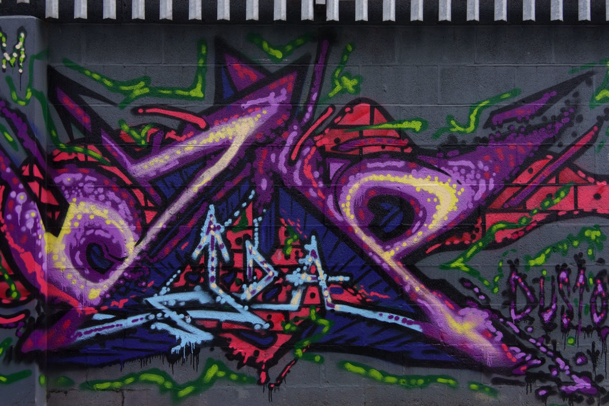 GRAFFITI WALL  AT ORMOND PLACE 002