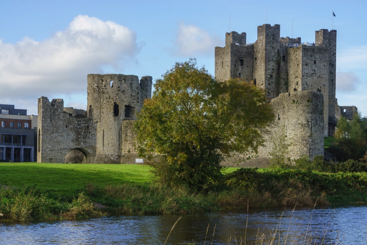 TRIM CASTLE ON THE RIVER BOYNE 004