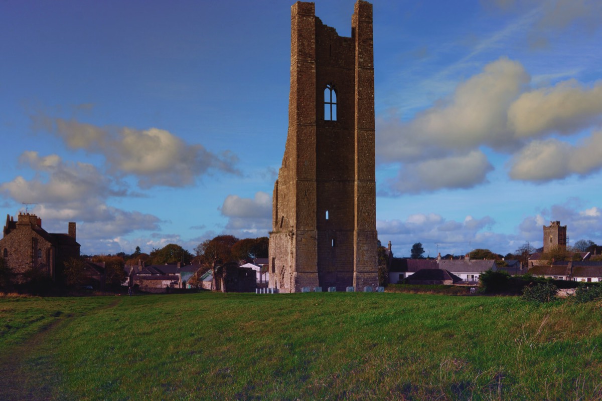 THE YELLOW STEEPLE IN TRIM COUNTY MEATH 006