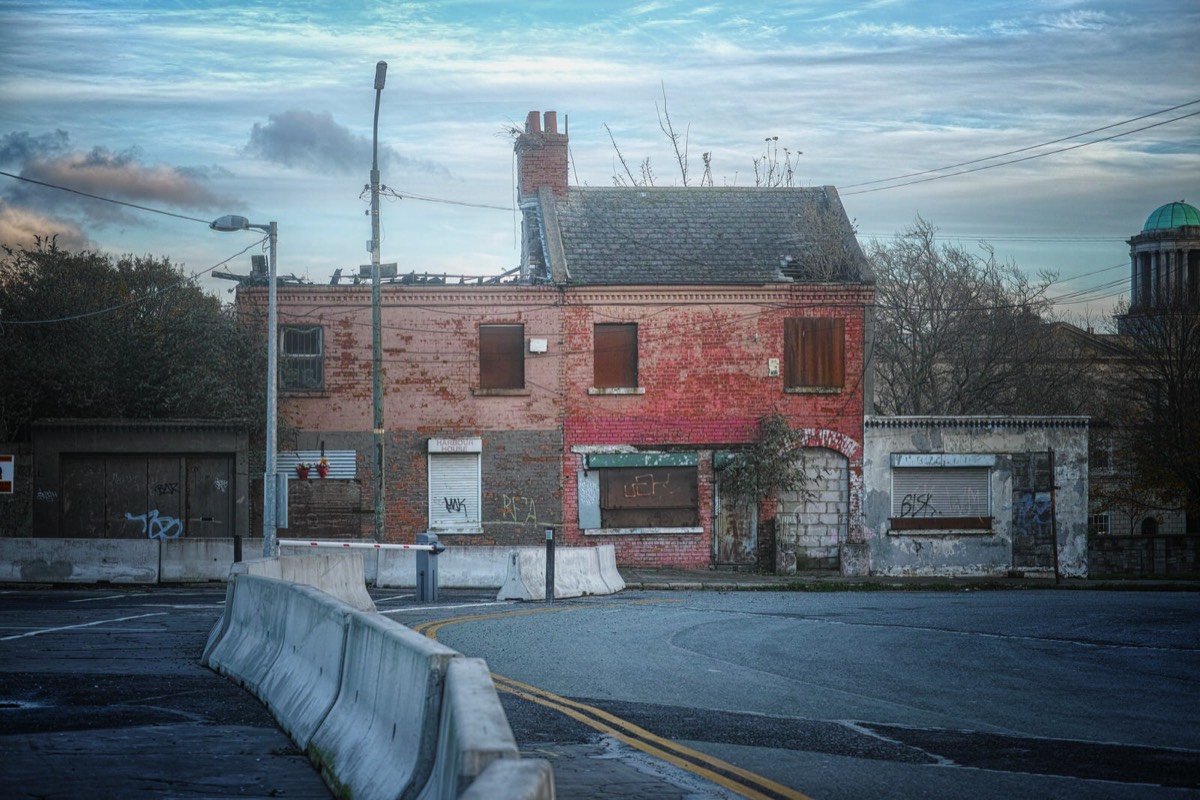 HARBOUR HOUSE AND A MAXOL GARAGE AND NEARBY 003