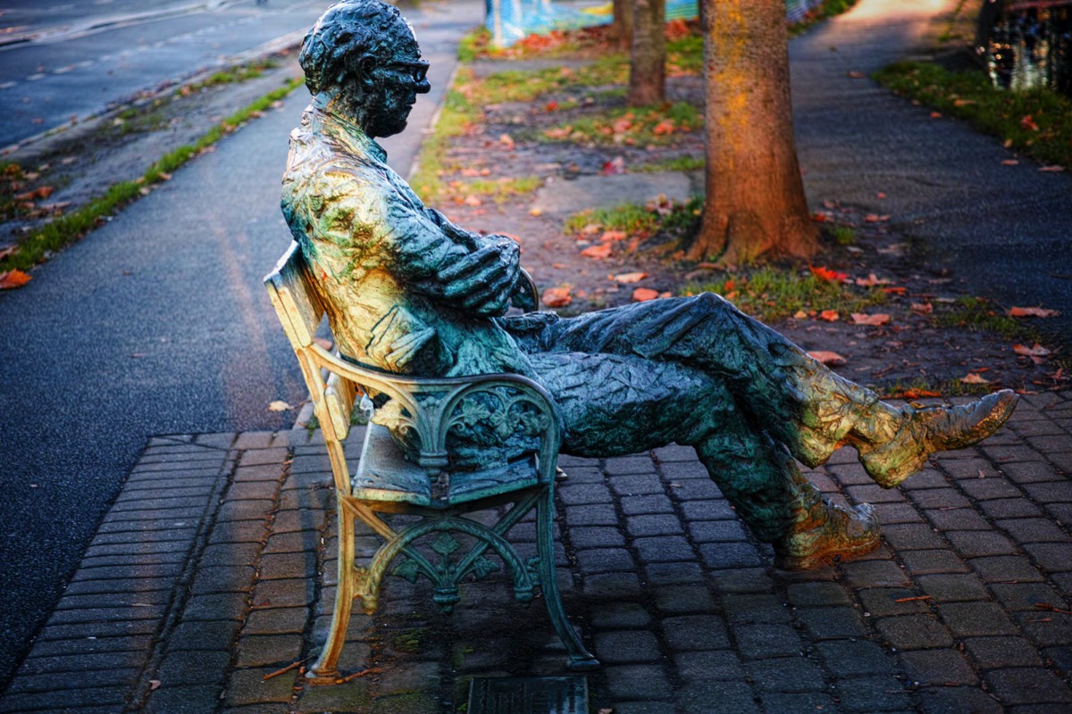 STATUE OF PATRICK KAVANAGH 002