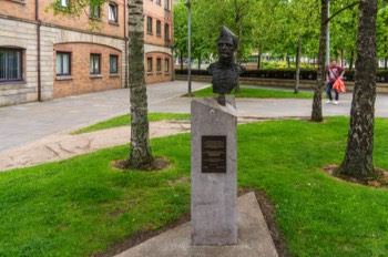 THE XV INTERNATIONAL BRIGADE “NO PASARAN” WRITERS SQUARE - PHOTOGRAPHED MAY 2015 