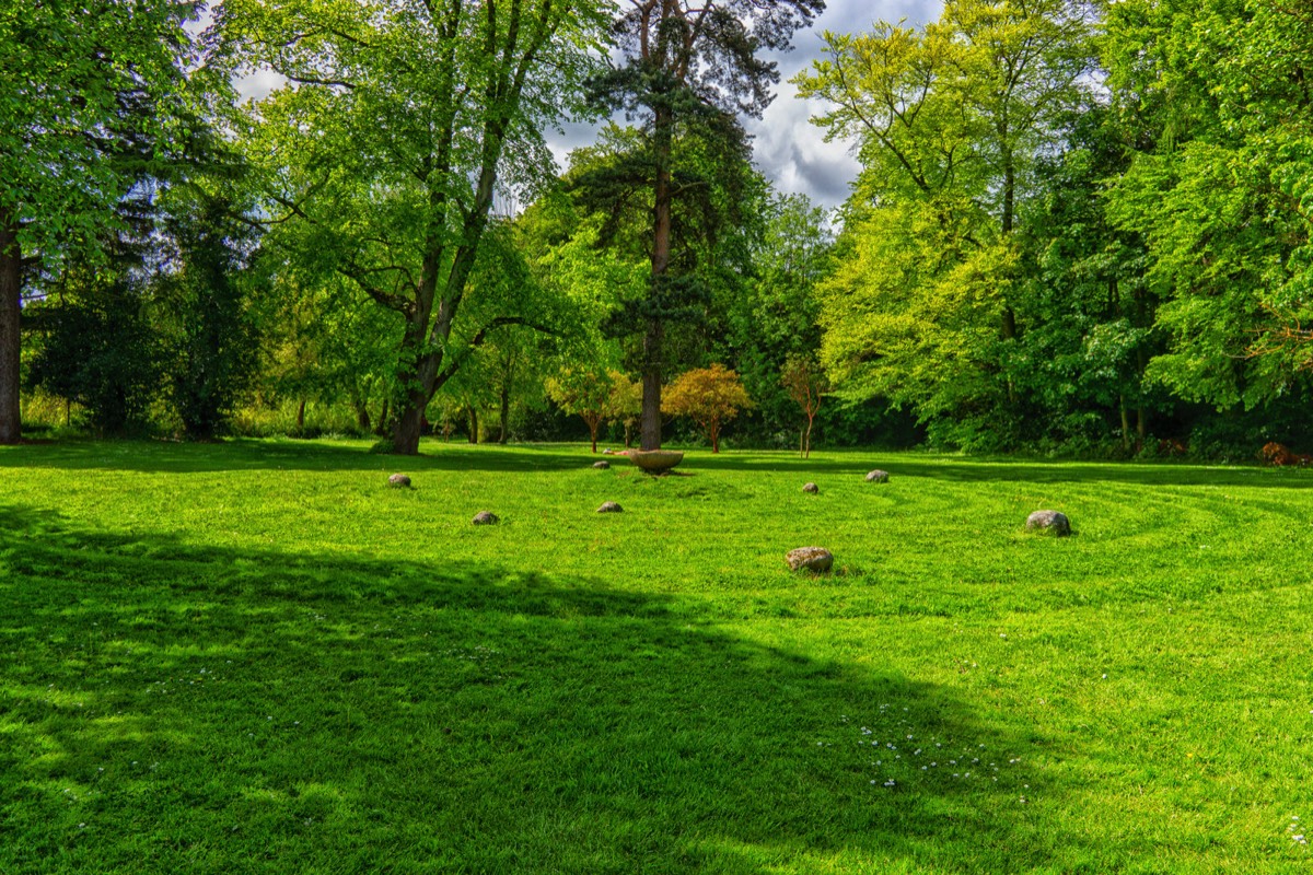 FARMLEIGH ESTATE - HOUSE AND GARDENS  006