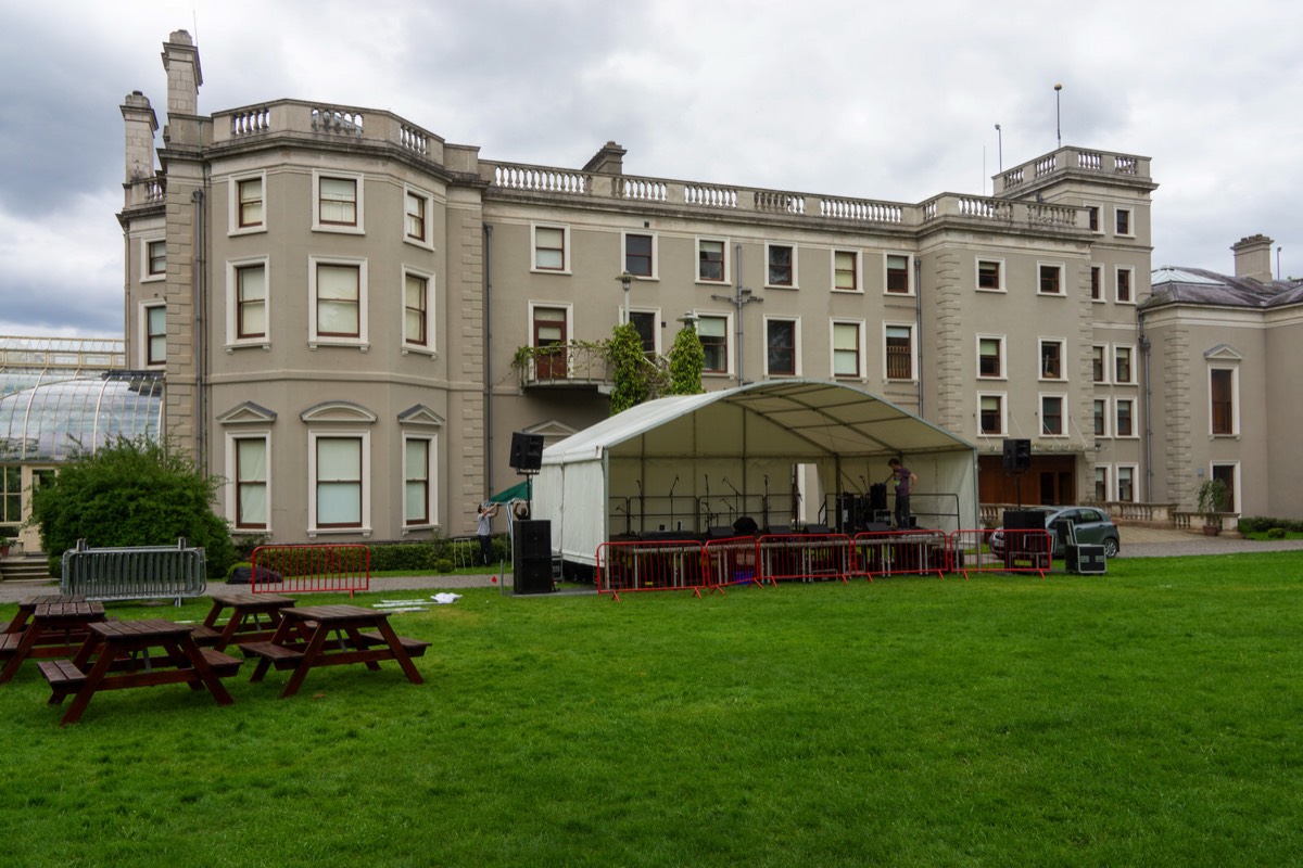 FARMLEIGH ESTATE - HOUSE AND GARDENS  027