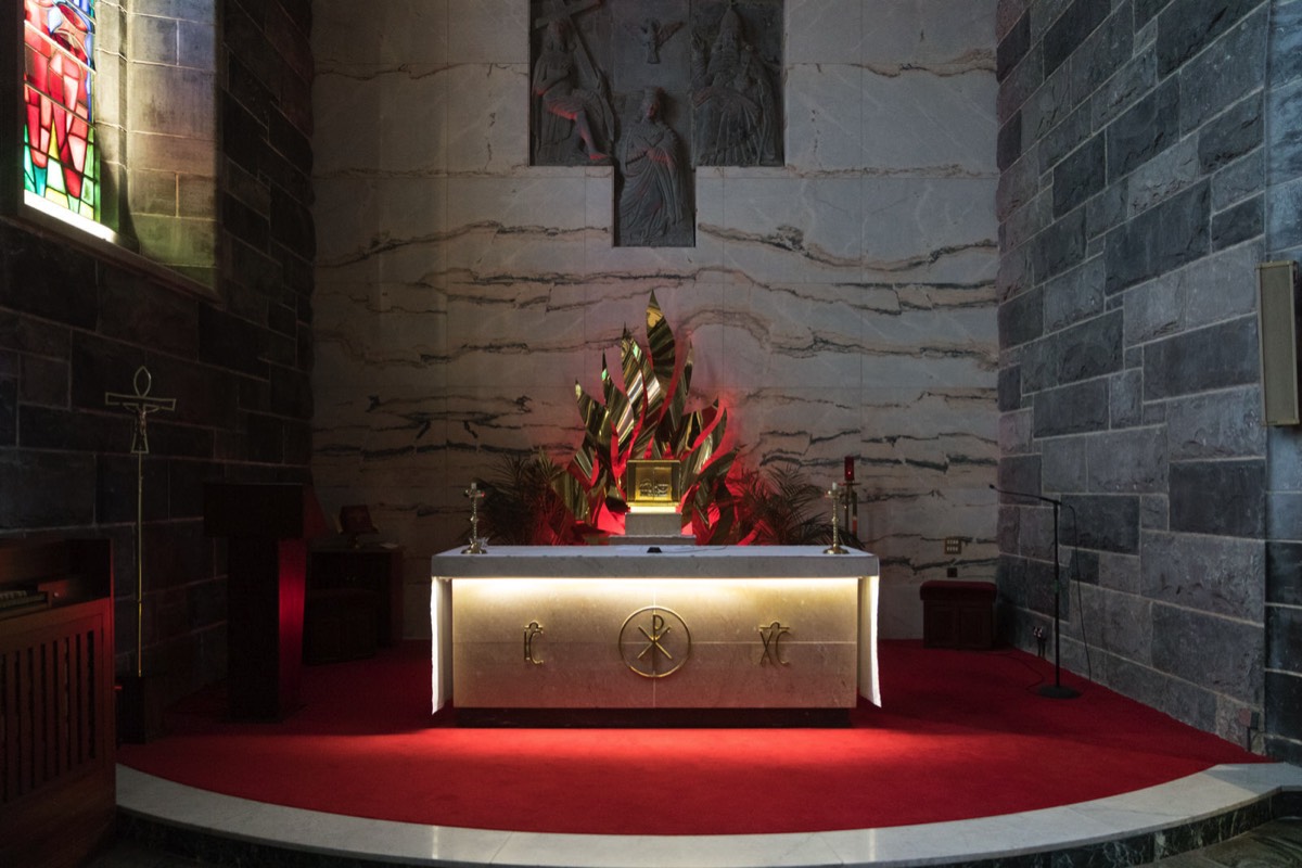 GALWAY - INSIDE THE CATHEDRAL 013