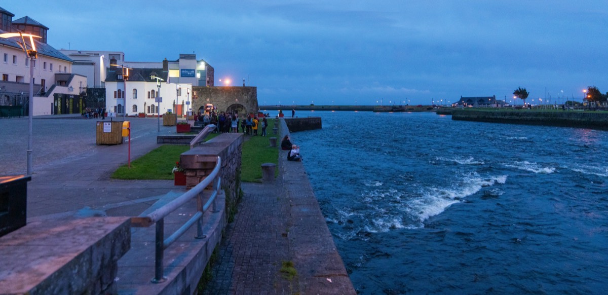 THE CLADDAGH AREA AT SUNSET 036