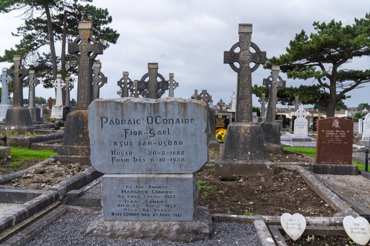 BOHERMORE CEMETERY IN GALWAY 017