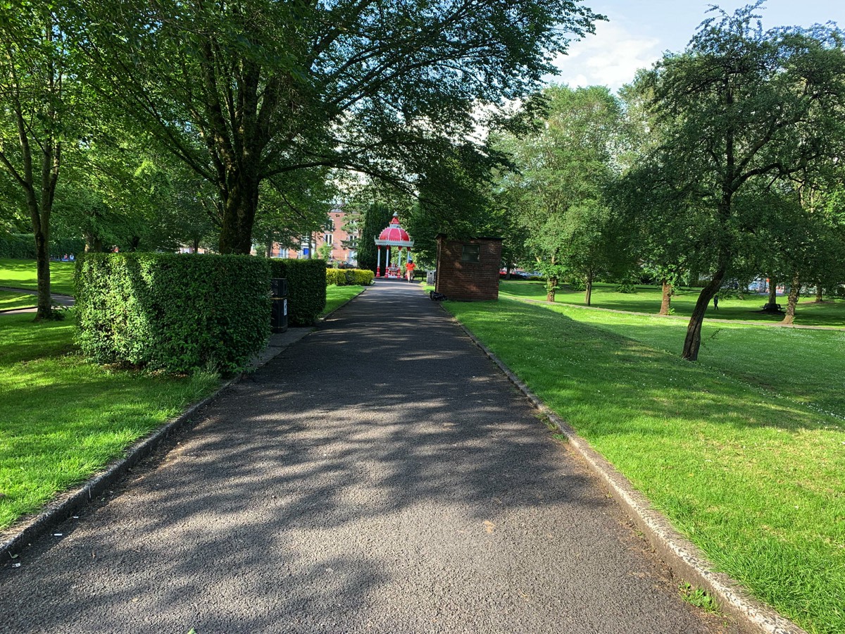 THE PEOPLES PARK AT PERY SQUARE IN LIMERICK 002