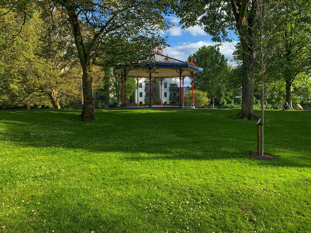 THE PEOPLES PARK AT PERY SQUARE IN LIMERICK 005