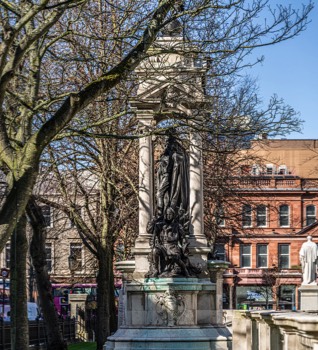  Sculpted by Frederick Pomeroy and assisted by Sir Alfred Thomas Brumwell, the architect of City Hall 