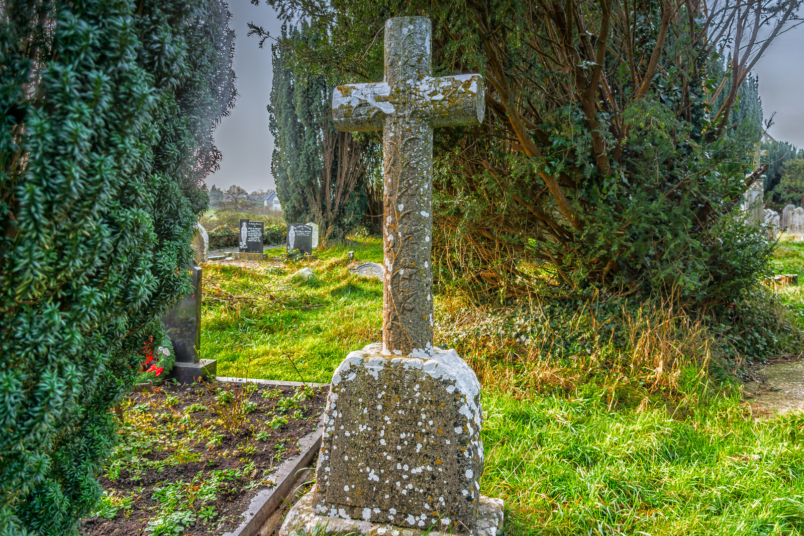  NEWTOWN MONUMENTS AREA OF TRIM - CHRISTMAS MORNING 2014  