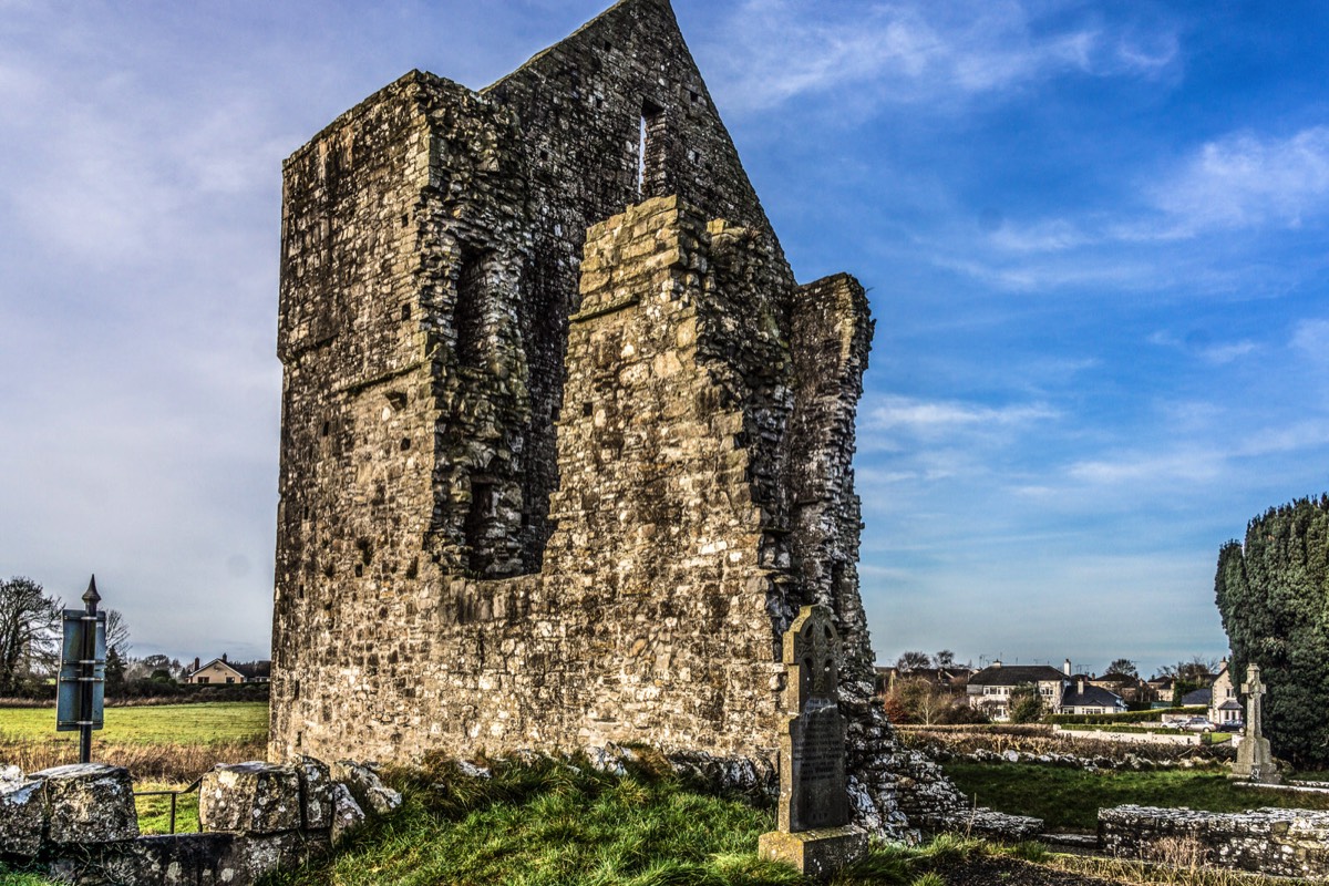 NEWTOWN MONUMENTS AREA OF TRIM - CHRISTMAS MORNING 2014  007