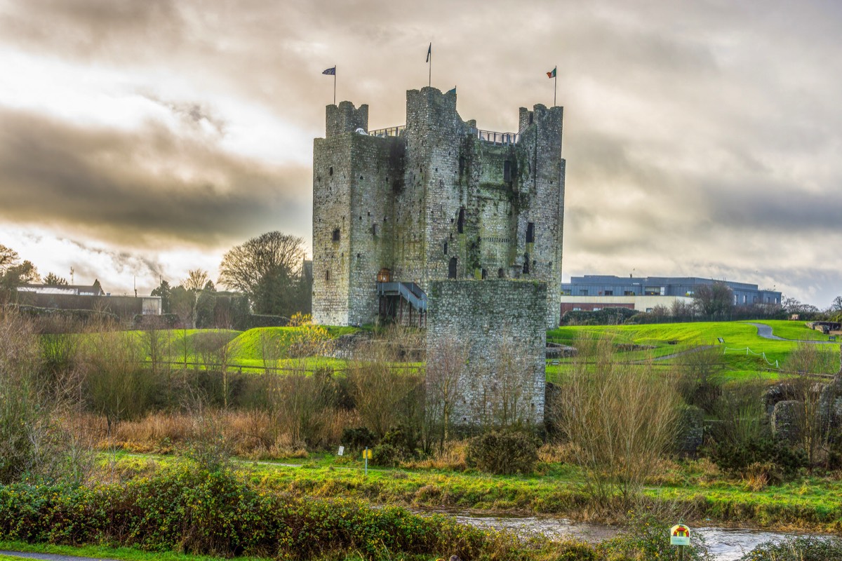 HISTORIC NORMAN CASTLE IN TRIM 001