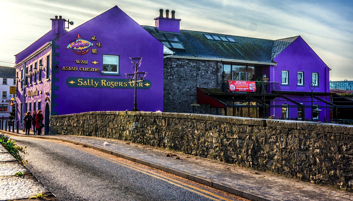 WAU ASIAN CUISINE AND SALLY ROGERS BAR - BRIDGE STREET IN TRIM COUNTY MEATH 002