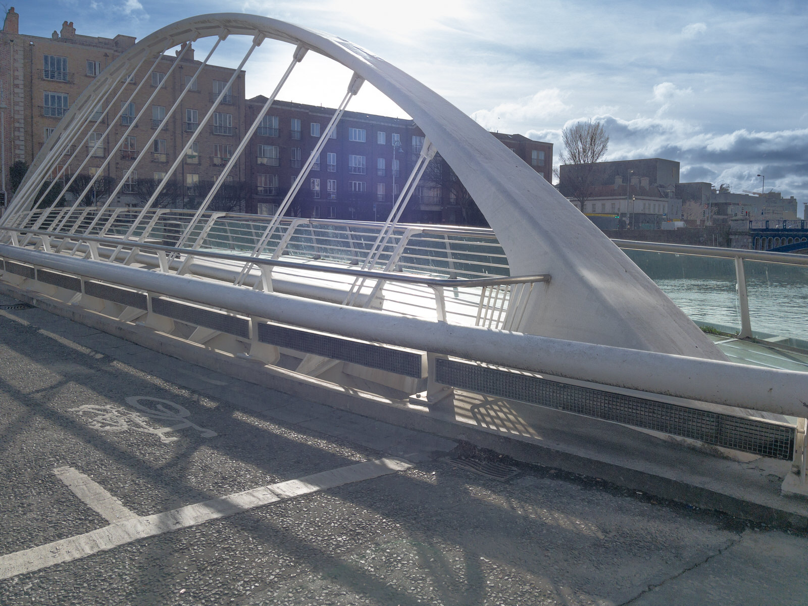 JAMES JOYCE BRIDGE ACROSS THE LIFFEY