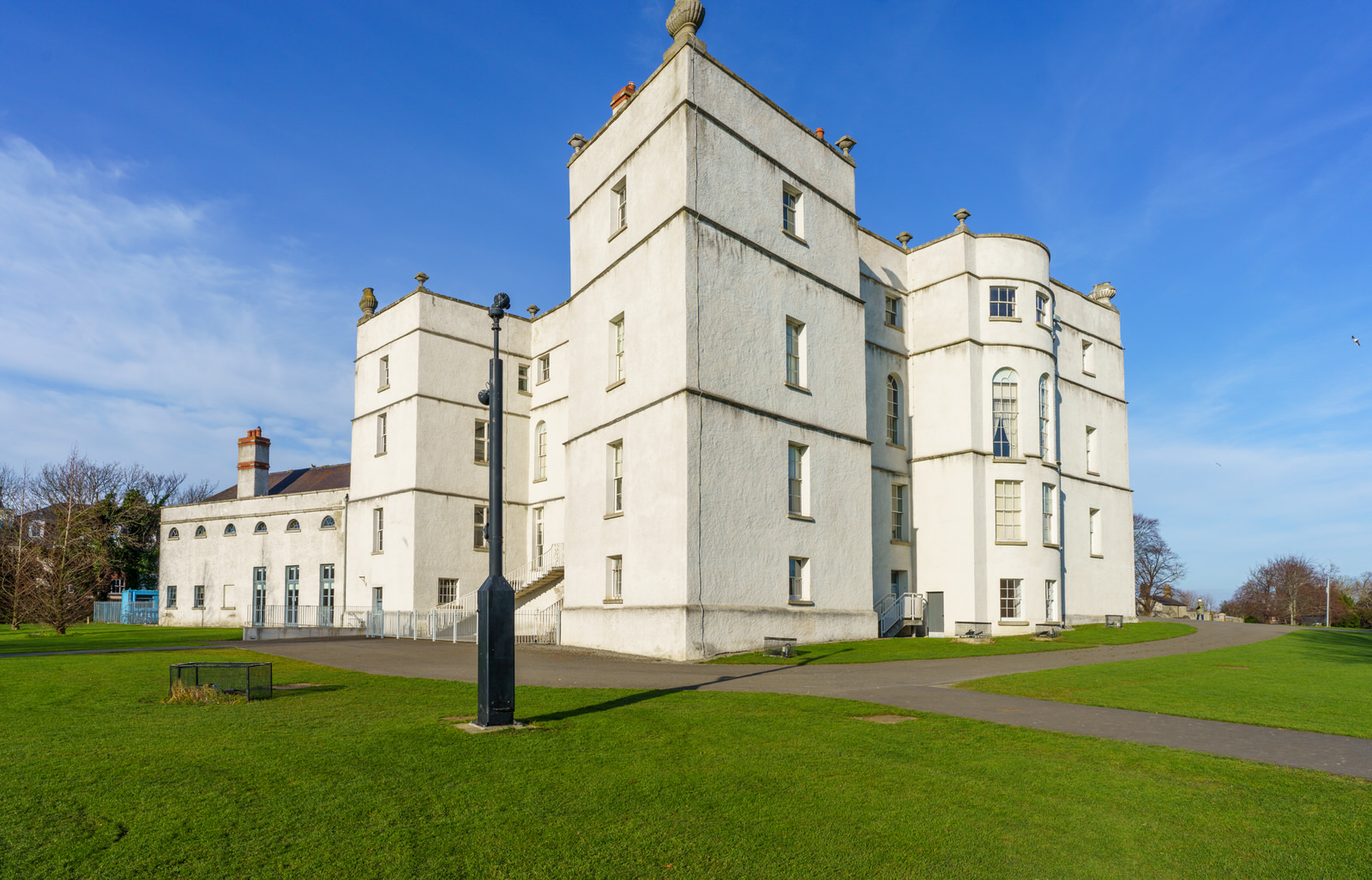 RATHFARNHAM CASTLE