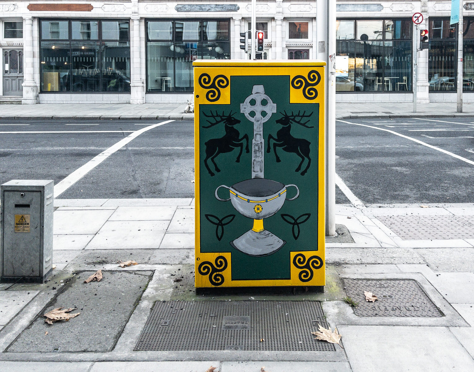 PAINT-A-BOX STREET ART - THE BOOK OF KELLS BY DAVID MacKEY 